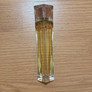 ❤️ Escada Eau De Parfum 1.7 oz/50ml (80% full)